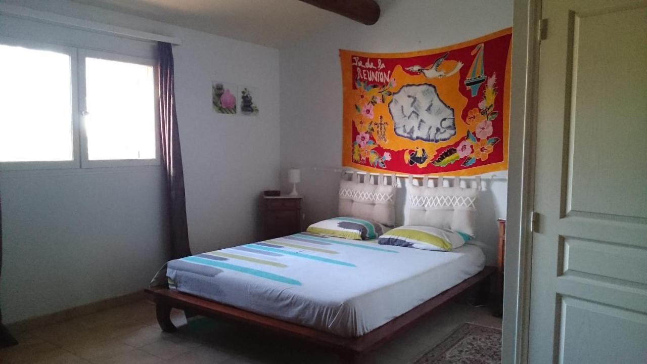 Bed and Breakfast Mas Les Cigales Roaix Zewnętrze zdjęcie